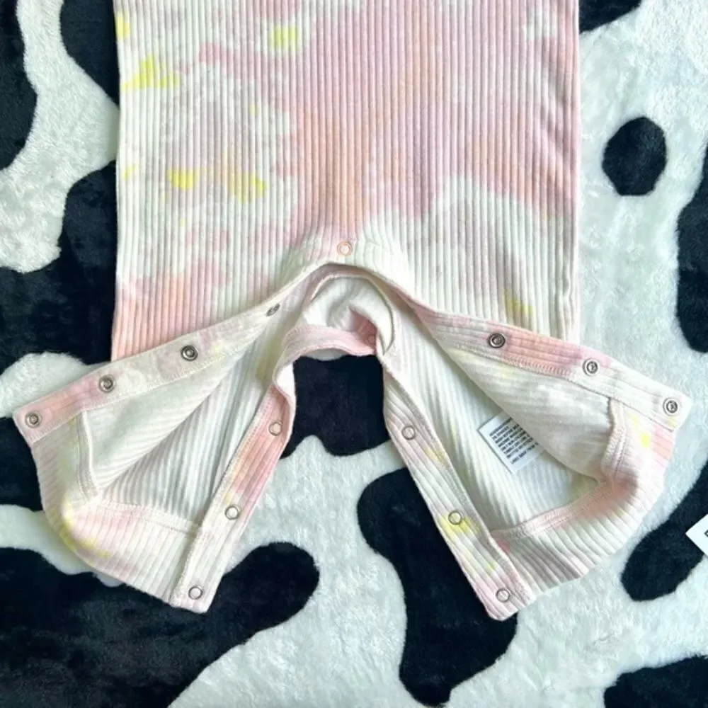 Baby Cat and Jack Girl's Tie Dye Romper‎ with Matching Bow 3-6 months